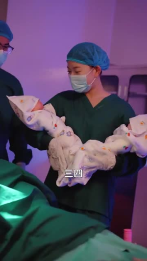 一胎四宝之总裁爹地知错了（100集）热门短剧来袭