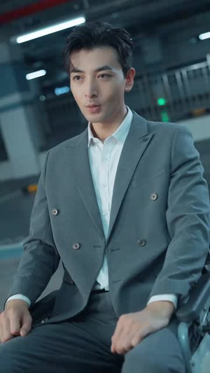 顶流(62集) 顶流(62集)快来看短剧