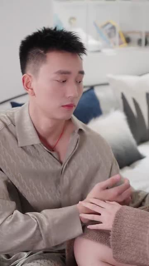 地铁爱情邂逅(34集) 地铁爱情邂逅(34集)短剧后续更精彩