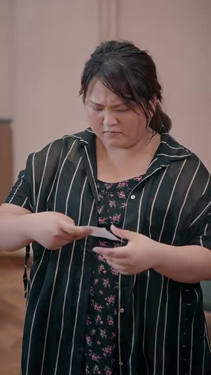 丑女逆袭(33集) 丑女逆袭(33集)短剧追不停