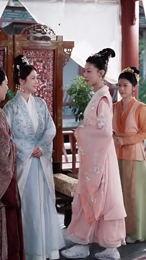 凤归巢踏尽千里花红(81集) 凤归巢踏尽千里花红(81集)全集完整版