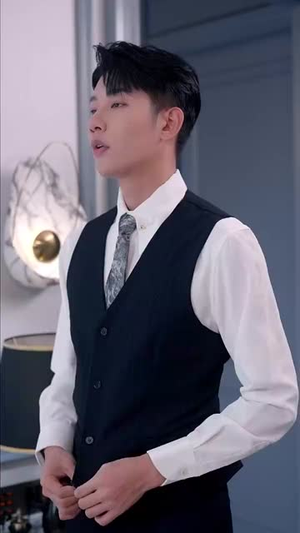 徐秘书她蓄谋已久（62集）网络小短剧