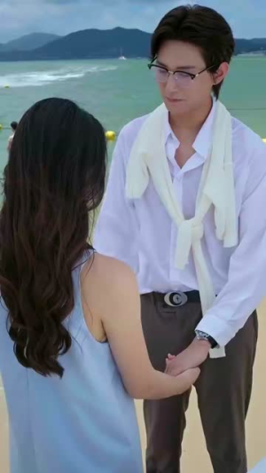 穿剧中我替窝囊女主战翻全场（30集）一起追短剧