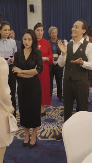 魔女小姨子(75集) 魔女小姨子(75集)热门了短剧