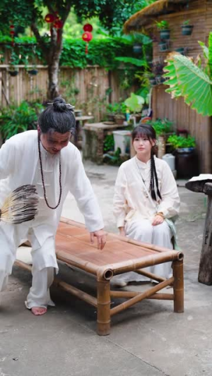 团宠小师妹竟是大佬(36集) 团宠小师妹竟是大佬(36集)一起追短剧