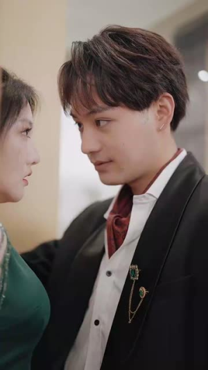 小黑兔求生指南(61集) 小黑兔求生指南(61集)网络小短剧