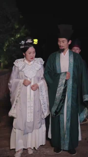 女扮男装后锦衣卫大人爱上我(33集) 女扮男装后锦衣卫大人爱上我(33集)热门短剧追不停