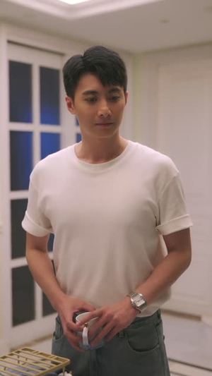 飞驰人生之为女人花钱100倍返现（67集）爆款短剧抢先看