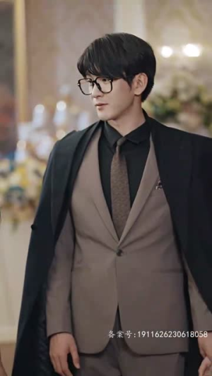 巅峰神婿(100集) 巅峰神婿(100集)热门了短剧