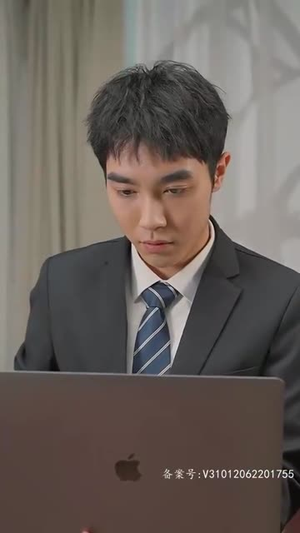 厉少的双面娇妻（100集）第二季