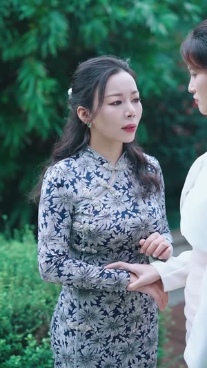 从落魄孤女成为豪门千金（89集）短视频追剧推荐