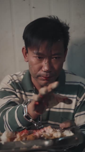 复仇逆袭:这个婶婶画风不对(80集) 复仇逆袭:这个婶婶画风不对(80集)小短剧抢先看