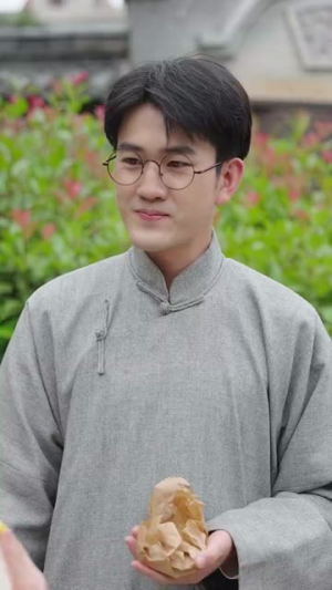 回首不见故人眸(76集) 回首不见故人眸(76集)每日短剧推荐