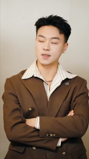 夫人,她在线直播救贺先生(89集) 夫人,她在线直播救贺先生(89集)热播短剧来袭