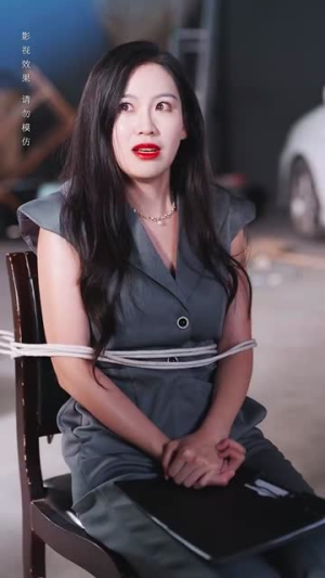 开局落魄女孩华丽逆袭(70集) 开局落魄女孩华丽逆袭(70集)短剧全集免费