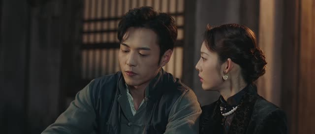 她的伪装（24集）温柔追捕短剧