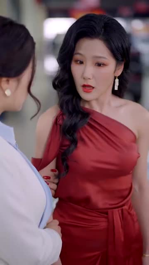 难道我是神(60集) 难道我是神(60集)温柔追捕短剧