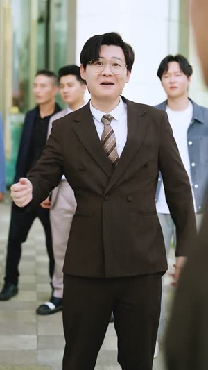 乡村小圣医 (80集)男频短剧推荐