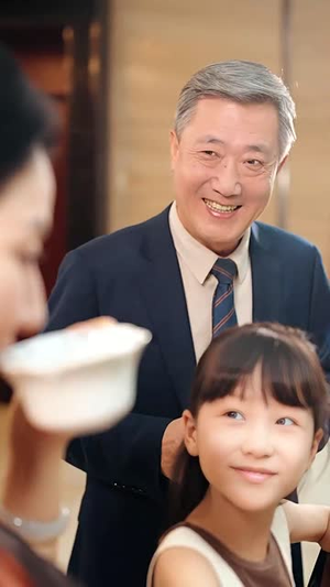 萌宝告状，农民工爹地是战神 (60集) 精彩的短剧