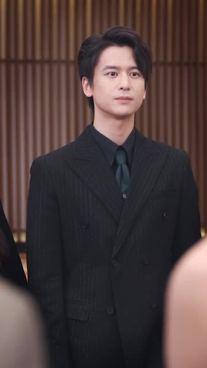 爱到尽头终成空 (60集) 爱到尽头终成空 (60集)全剧看到大结局