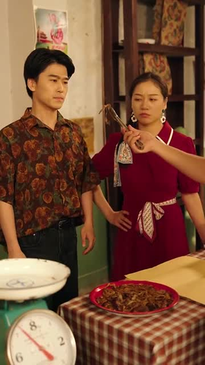 霄河映相宜 (80集) 霄河映相宜 (80集)推荐你们也去看