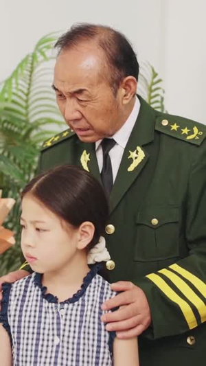 玄学小奶包全家靠我逆天改命（80集）好看短剧抢先看