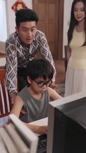 听万物心声萌娃带妈逆袭(73集) 听万物心声萌娃带妈逆袭(73集)越看越好看短剧