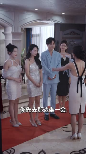 下山即巅峰:七个师姐超护短(80集) 下山即巅峰:七个师姐超护短(80集) 免费看短剧全集