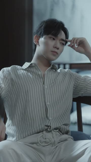 玫瑰小姐狩猎计划 (60集) 玫瑰小姐狩猎计划 (60集)超火短剧抢先看