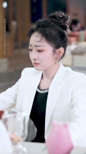 皇帝你别走(84集) 皇帝你别走(84集)精彩的网络短剧